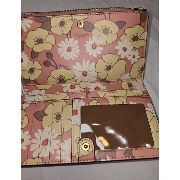 Coach Slim Zip Wallet With Floral Cluster Print Interior Great Condition - Picture 6 of 6